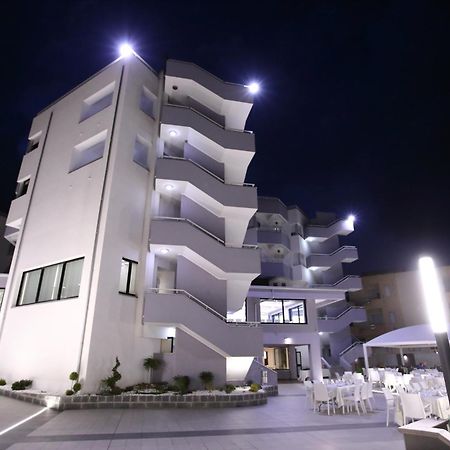 Hotel Melissa Torre Melissa Bagian luar foto