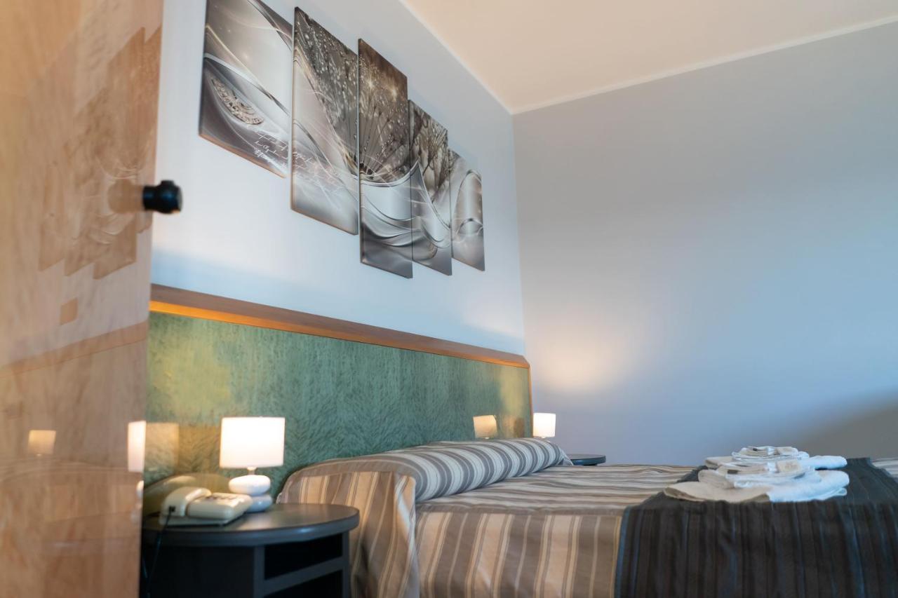 Hotel Melissa Torre Melissa Bagian luar foto