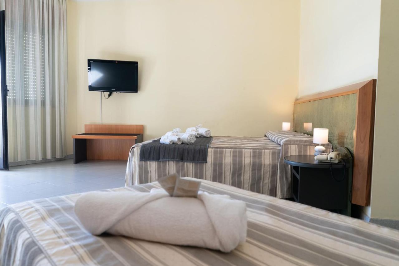 Hotel Melissa Torre Melissa Bagian luar foto