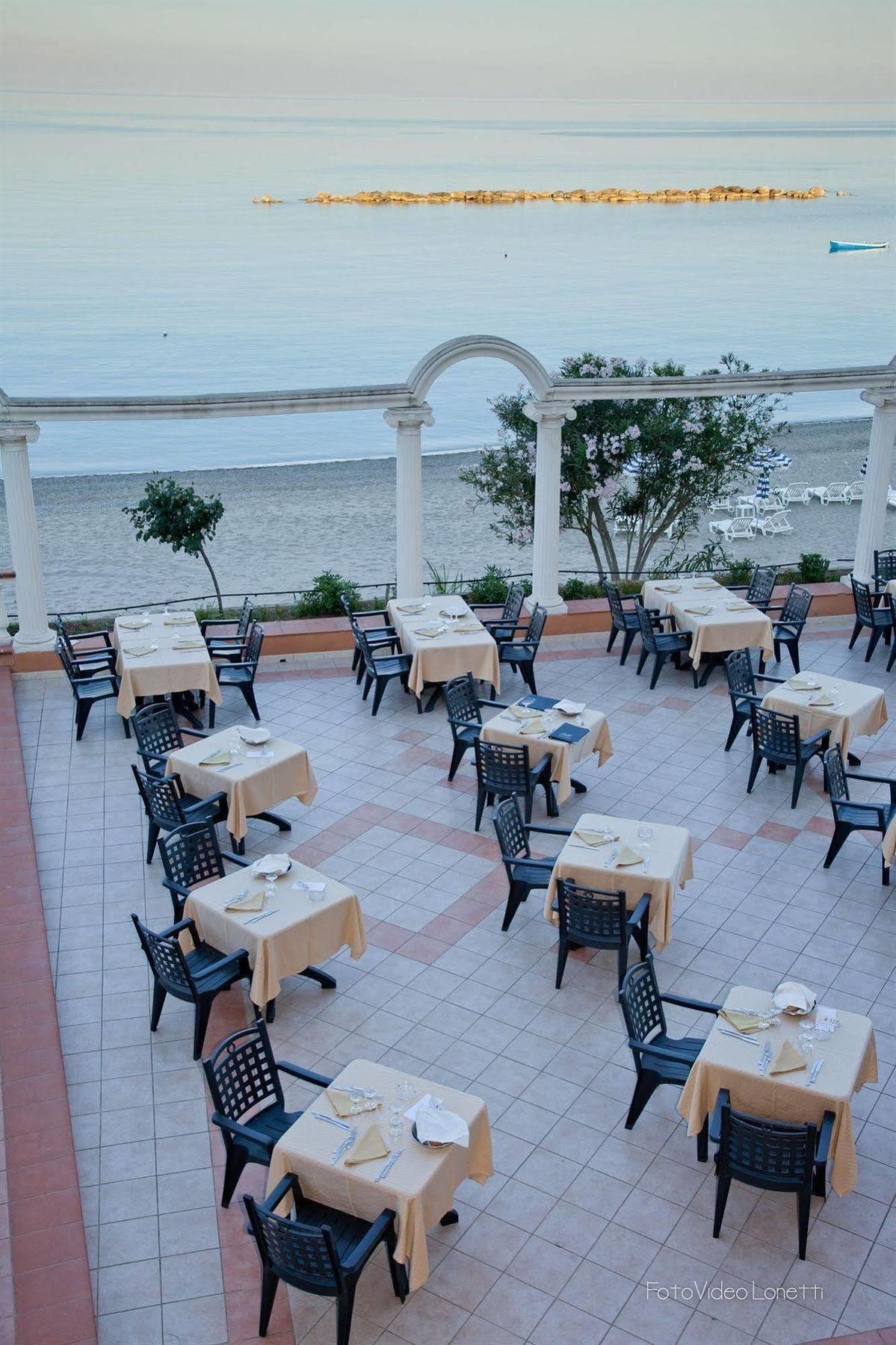 Hotel Melissa Torre Melissa Bagian luar foto